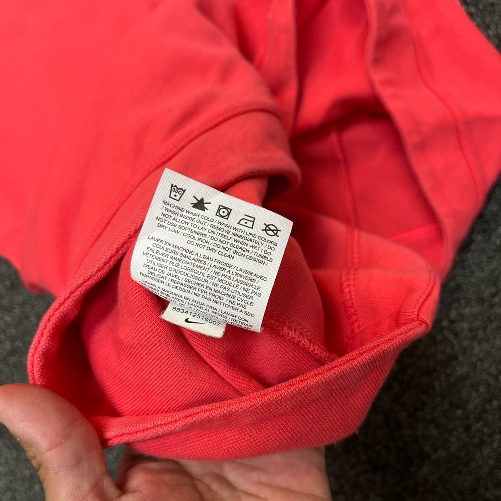 Nike Women’s Coral V-Neck Sweatshirt Size Small - Picture 8 of 9